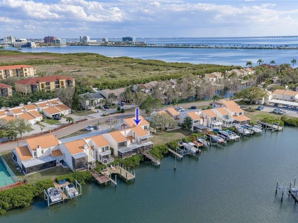 4306 HARBOR HOUSE DRIVE , TAMPA, FL 33615