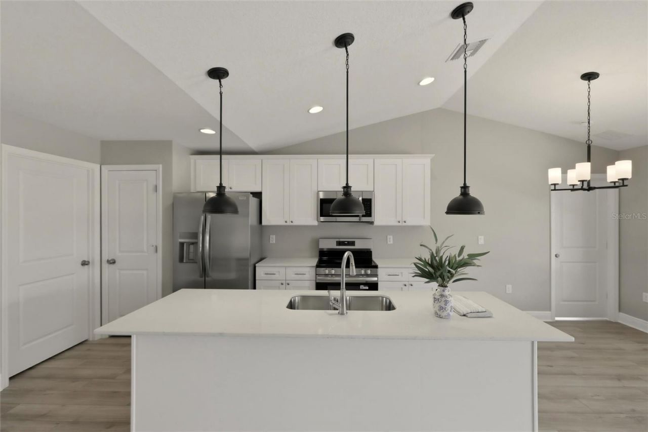 6809 Dickinson Drive, Sebring, FL 33872 Photo