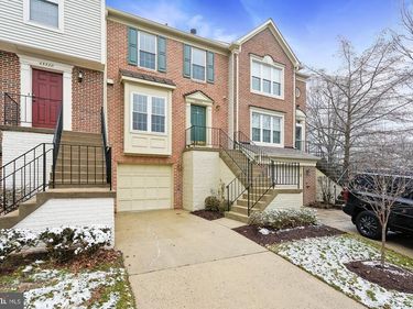 45590 WHITCOMB SQUARE, STERLING, VA 20166