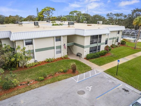 2302 Sunrise Boulevard, Unit 206, Fort Pierce, FL 34982