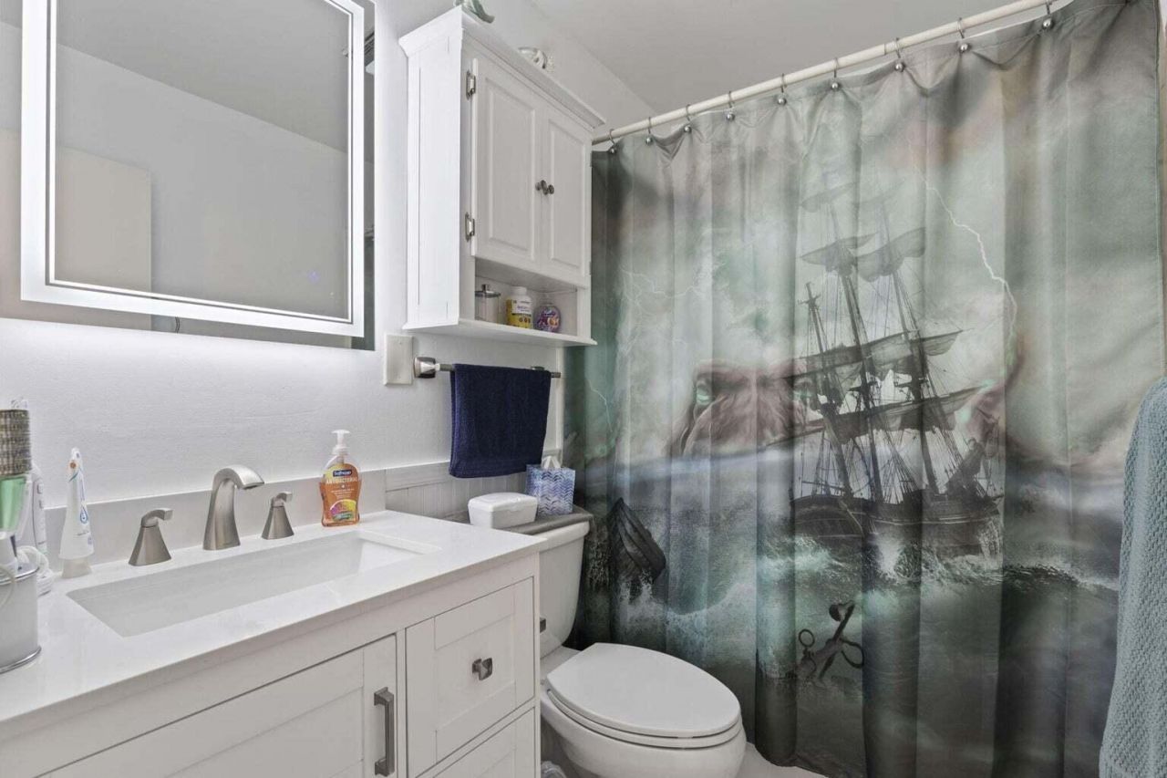 2302 Sunrise Boulevard, Unit 206, Fort Pierce, FL 34982 Photo