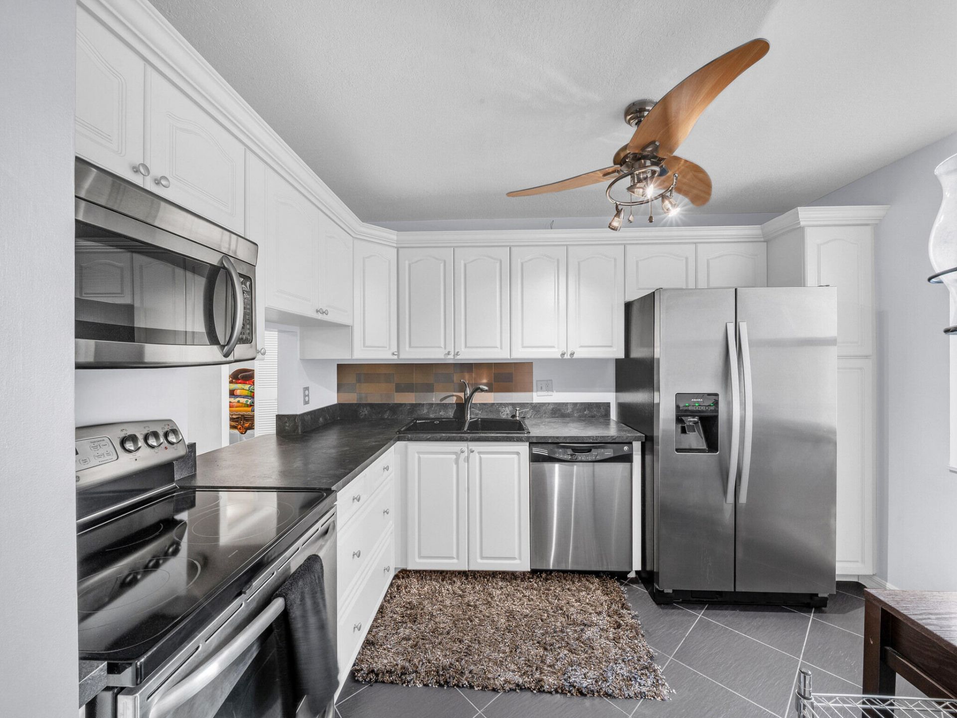 130 Lake Constance Drive, West Palm Beach, FL 33411 Photo