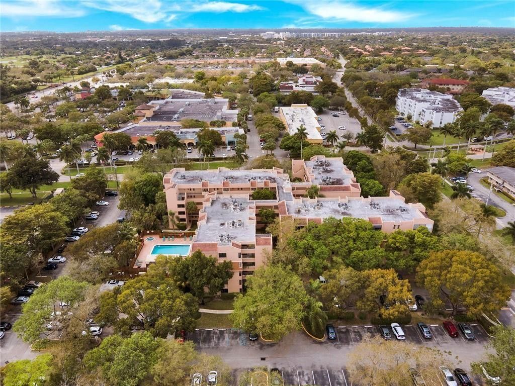 6800 Cypress Road, Unit 514, Plantation, FL 33317 Photo