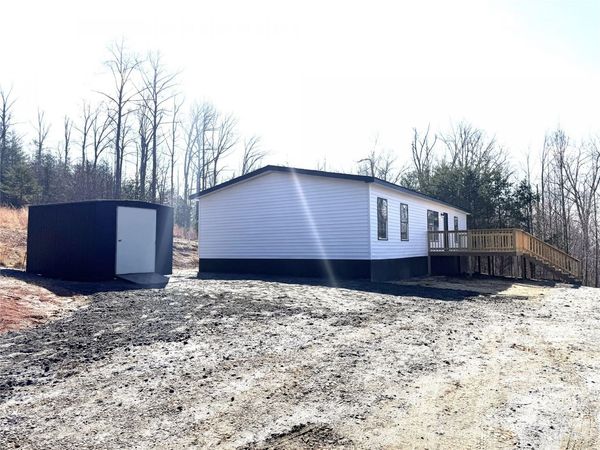 190 Noahs World Lane, Union Mills, NC 28167