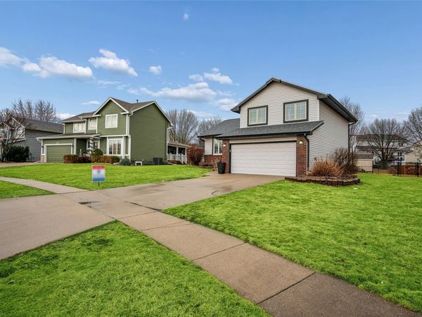 2118 NW School Street, Ankeny, IA 50023