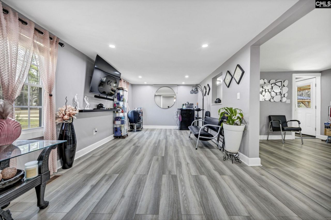 200 Robin Road Photo 10