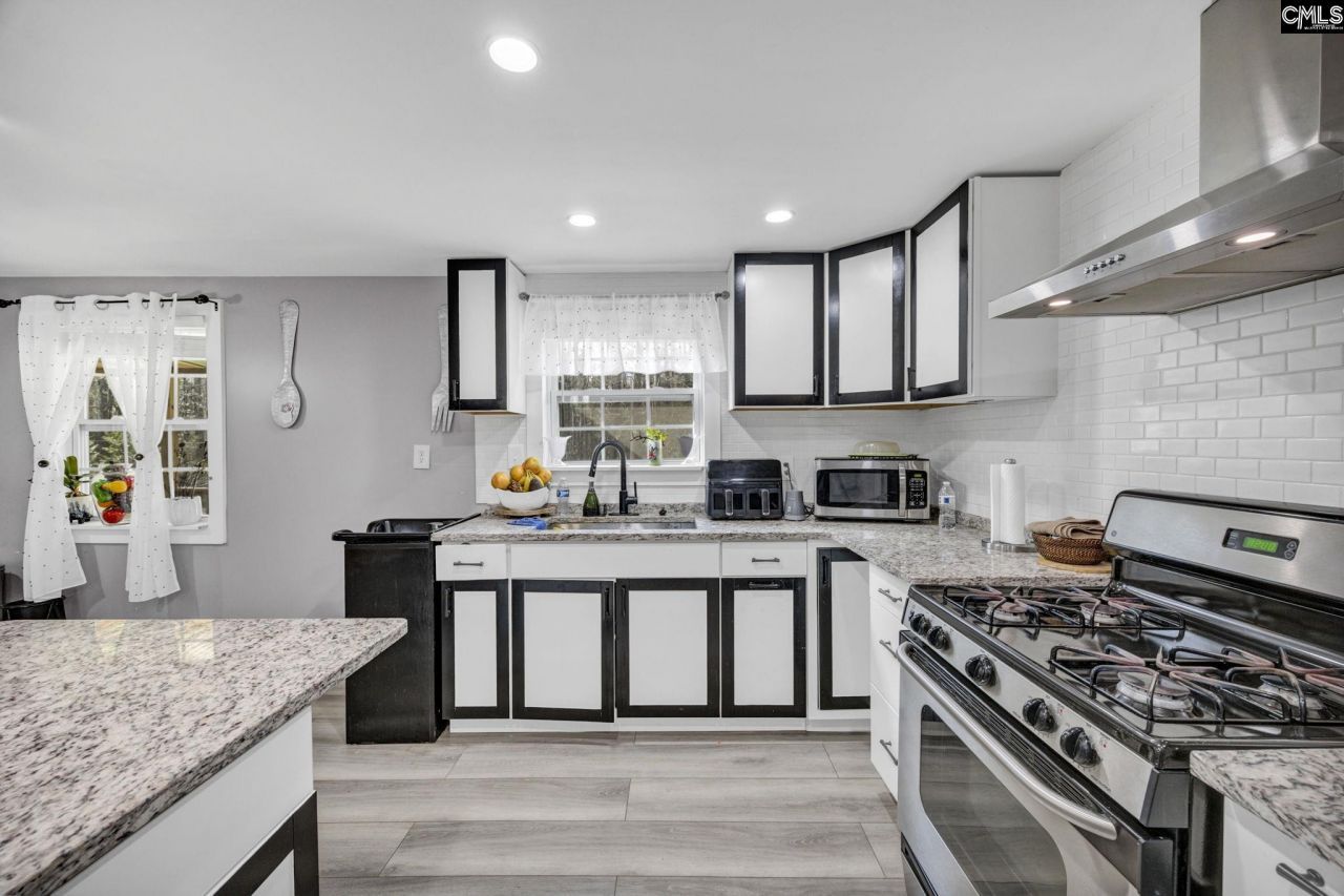 200 Robin Road Photo 15