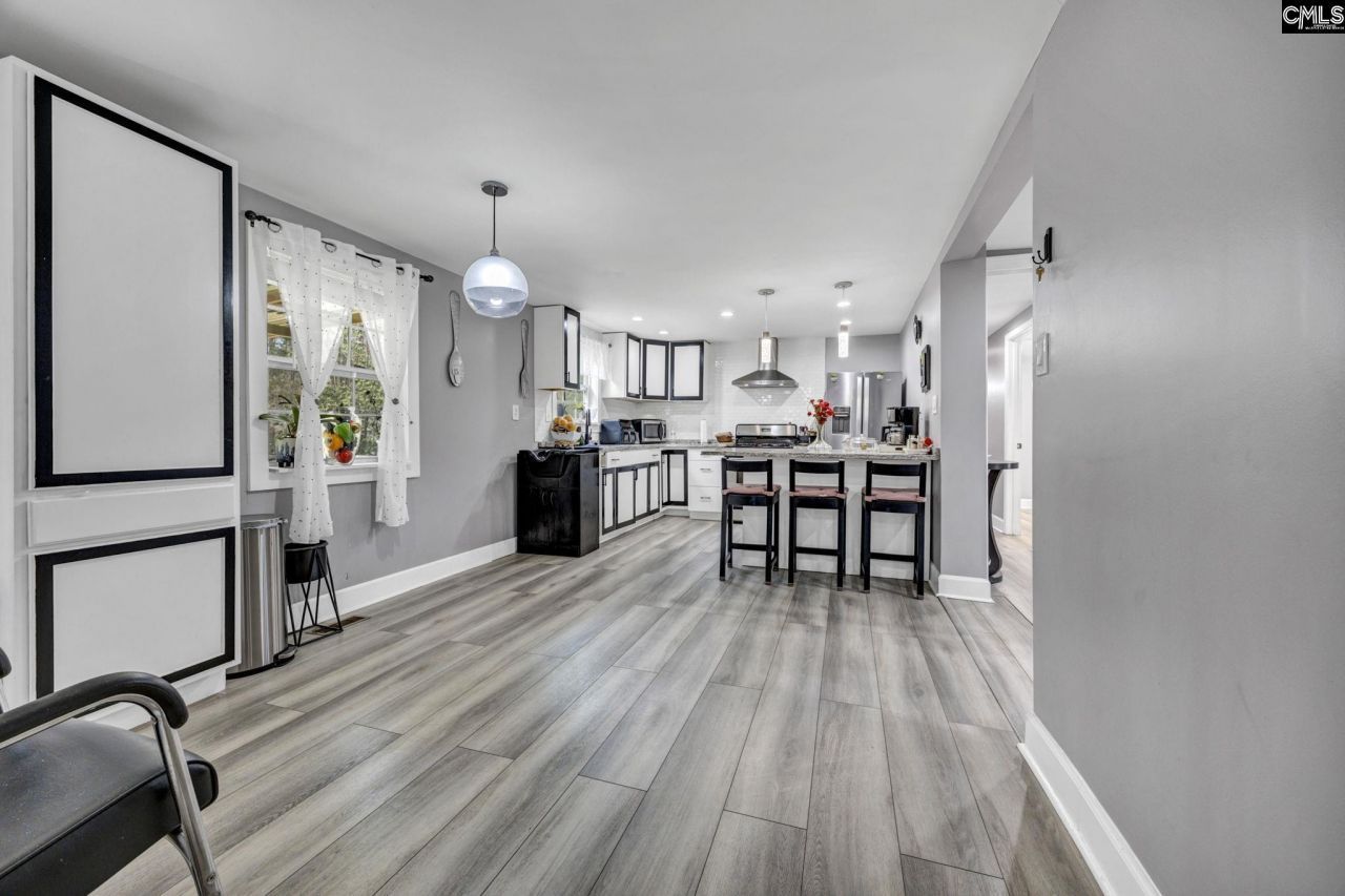 200 Robin Road Photo 17