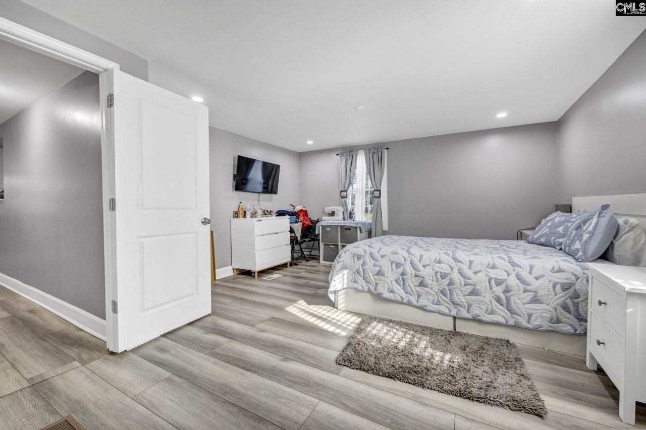 200 Robin Road Photo 20