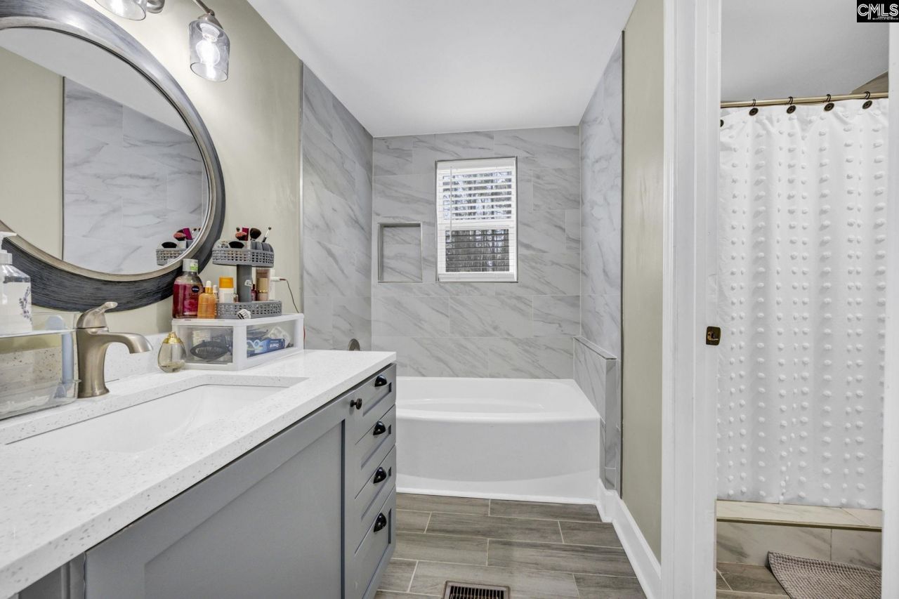 200 Robin Road Photo 23