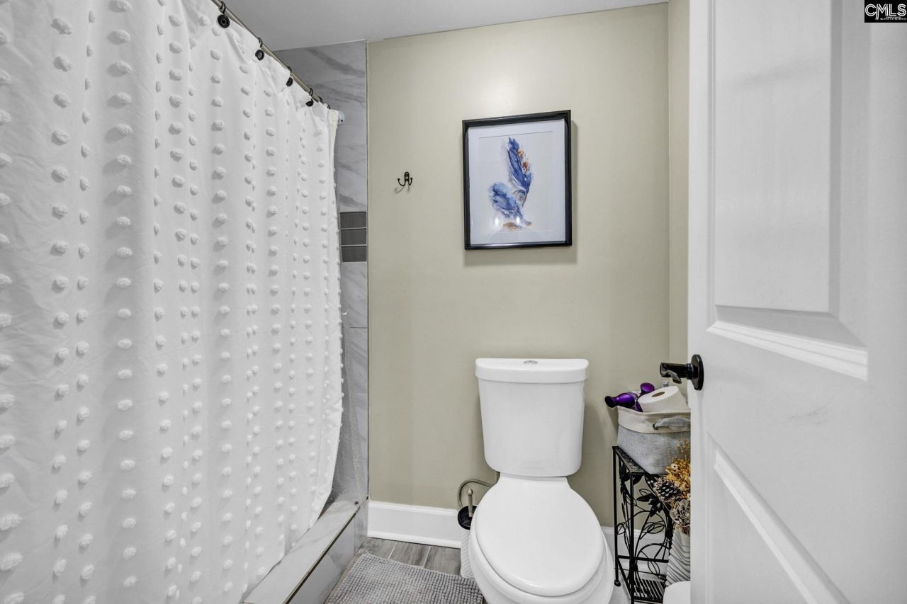 200 Robin Road Photo 25