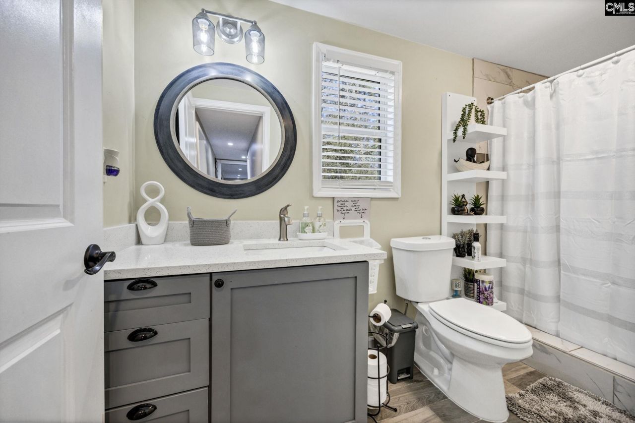 200 Robin Road Photo 30