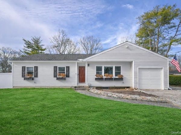 501 Johnson Avenue , Ronkonkoma, NY 11779
