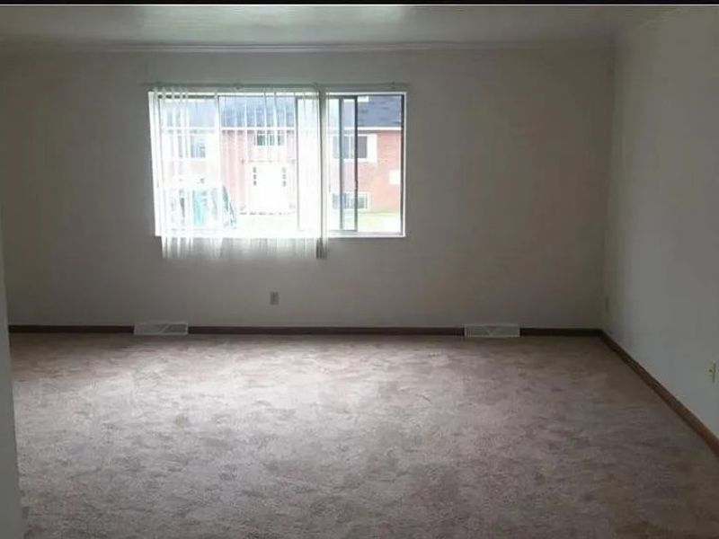 1804-1808 Cromwell Drive, Akron, OH 44313 Photo 9