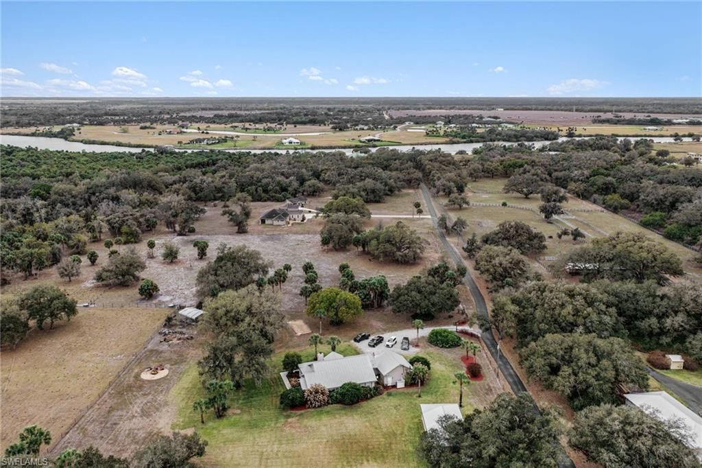 23150 N River Rd , Alva, FL 33920 Photo