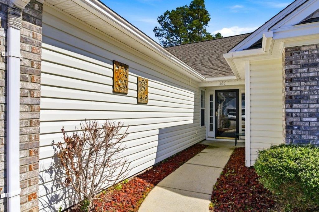 409 Harbour Reef Dr. Photo 27