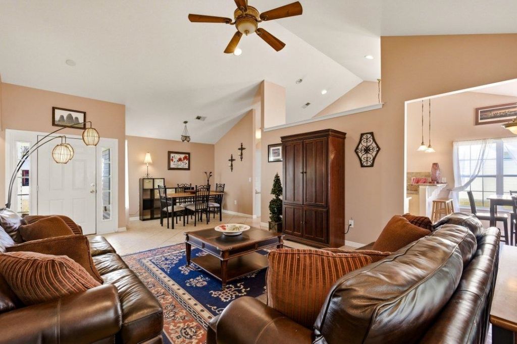 409 Harbour Reef Dr. Photo 6