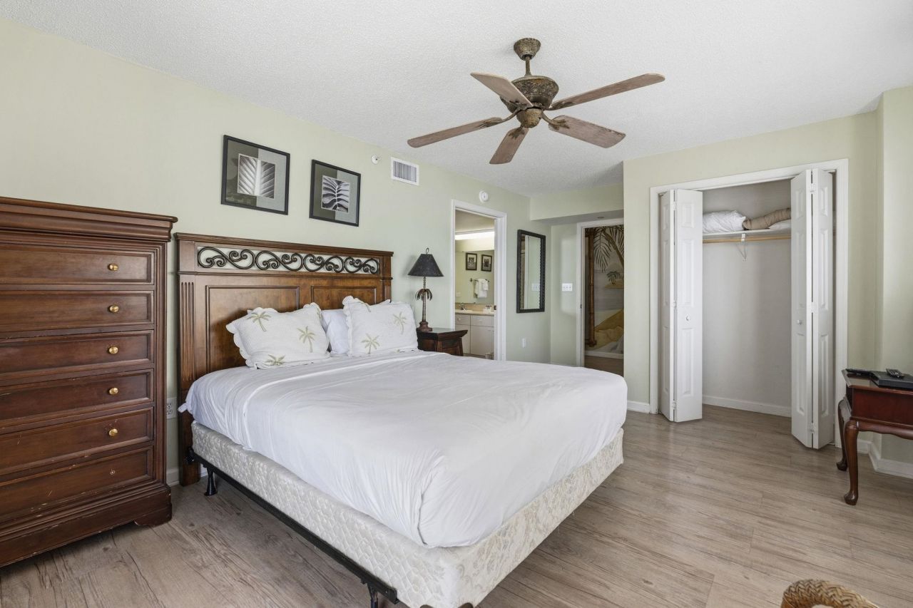 8560 Queensway Blvd. Photo 20