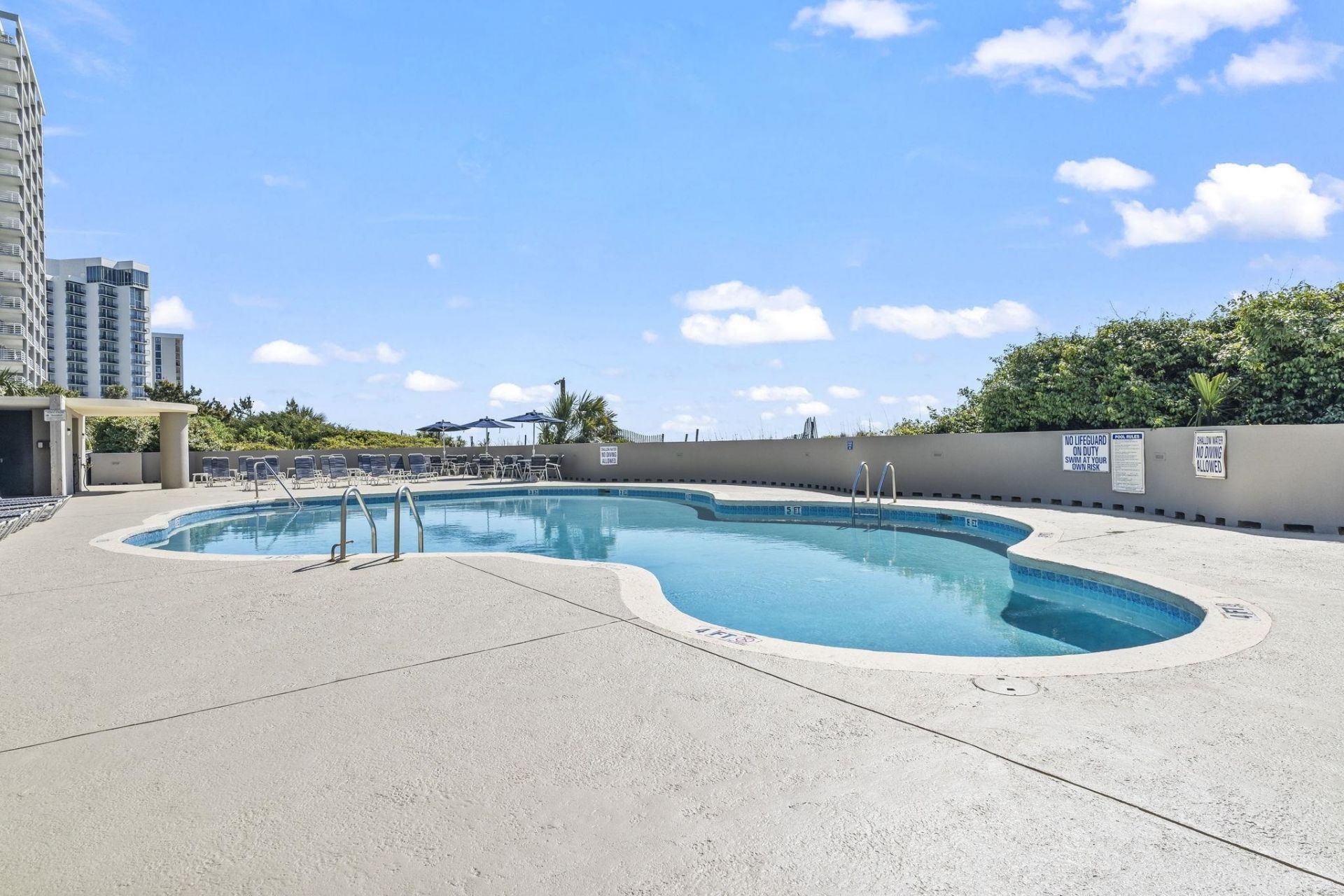 8560 Queensway Blvd. Photo 37