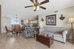 8560 Queensway Blvd. photo 4