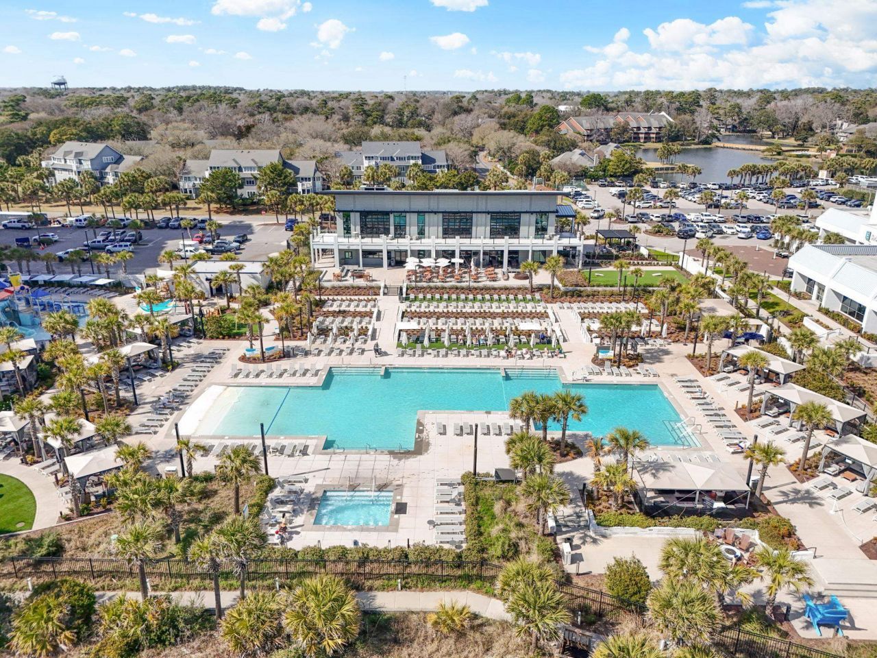 8560 Queensway Blvd. Photo 53