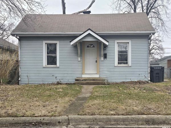 243 COOPER Street, Pekin, IL 61554