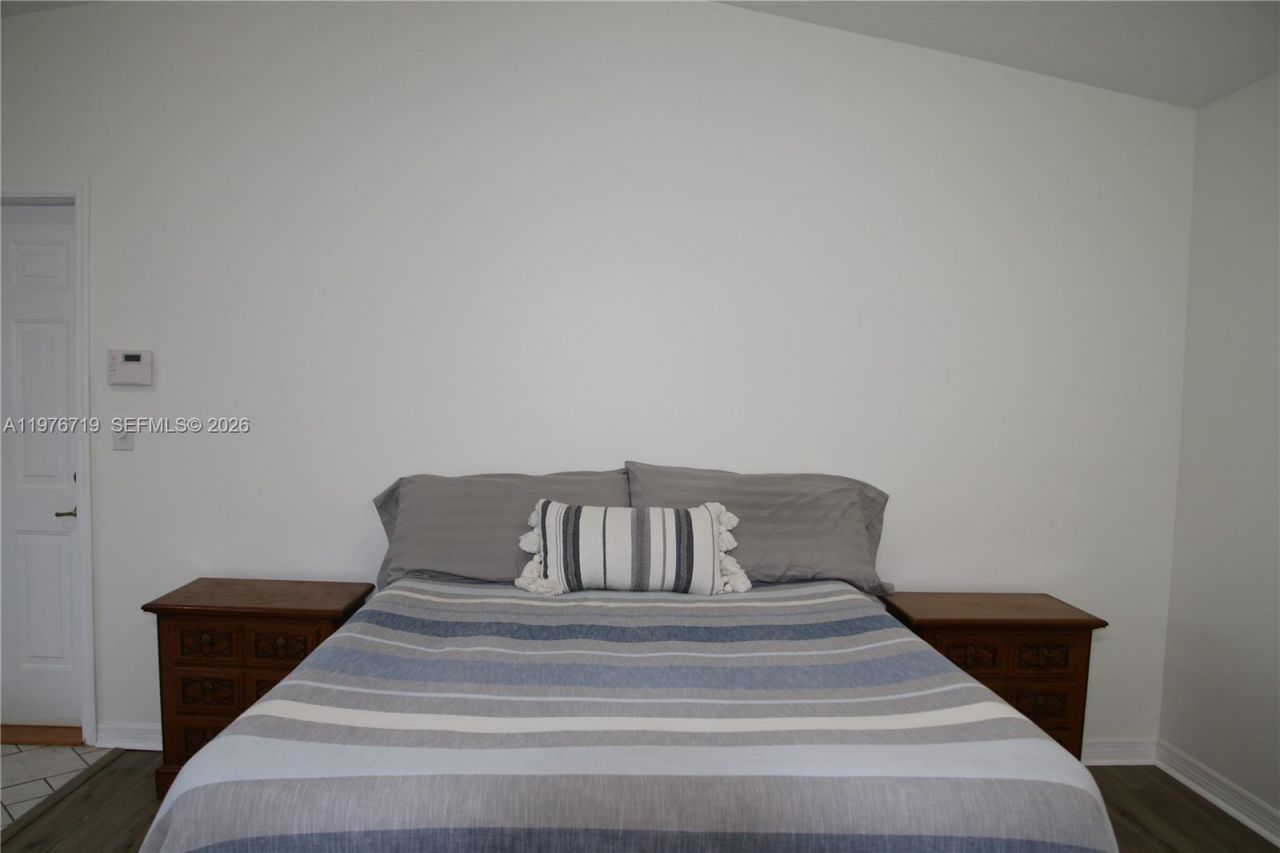 1433 Captains Walk , Unit 18, Fort Pierce, FL 34950 Photo