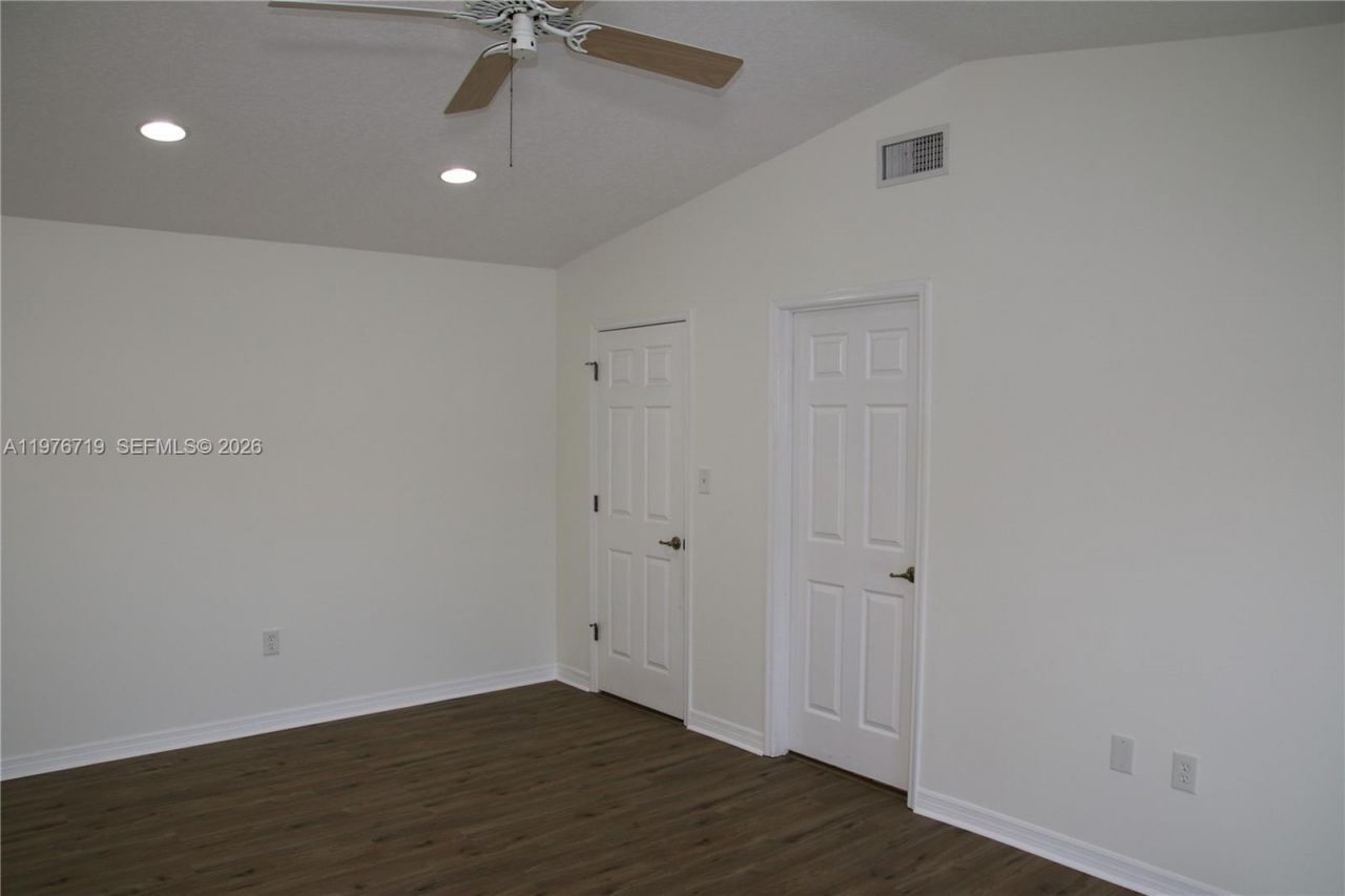 1433 Captains Walk , Unit 18, Fort Pierce, FL 34950 Photo
