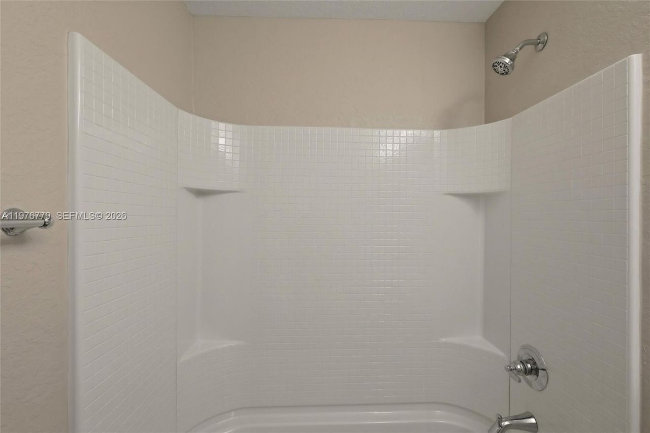 6809 Dickinson Drive, Sebring, FL 33872 Photo