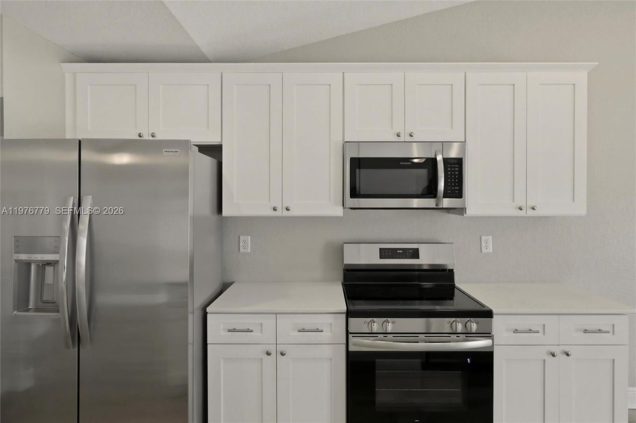 6809 Dickinson Drive, Sebring, FL 33872 Photo