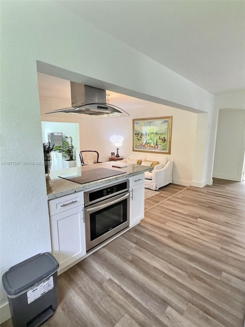 3911 SW 61st Ave , Miami, FL 33155 Photo