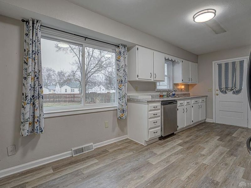 114 Fairview Drive, Carlisle, OH 45005 Photo 11