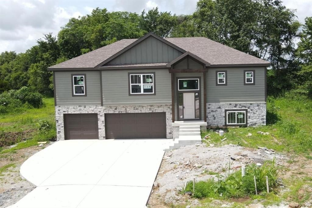 108 Johnson Circle, Dearborn, MO 64439 Main Photo