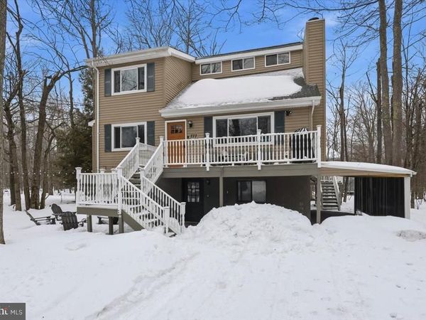 1781 ROLLING HILLS DRIVE , TOBYHANNA, PA 18466