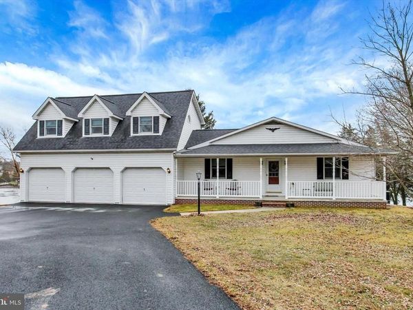 371 HERITAGE DRIVE , GETTYSBURG, PA 17325