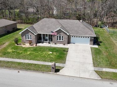 1028 Burnell Drive, Berea, KY 40403