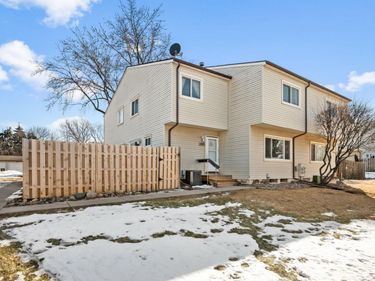 1490 Woodview Avenue E, Eagan, MN 55122
