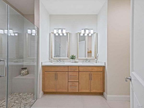 59 Farm Acre Circle, Mount Sinai, NY 11766