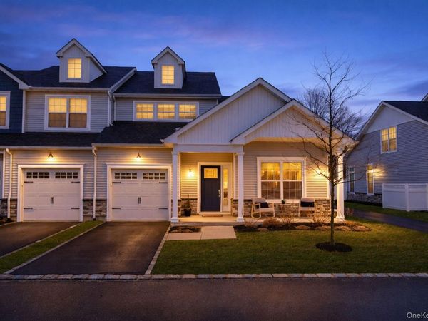 59 Farm Acre Circle, Mount Sinai, NY 11766