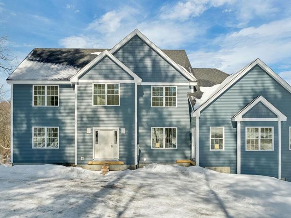 8 Wiley Hill Road, Londonderry, NH 03053