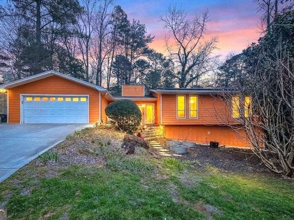 5161 Willow Point Parkway, Marietta, GA 30068