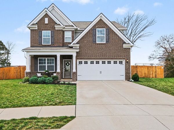 712 Watson Ct, Spring Hill, TN 37174