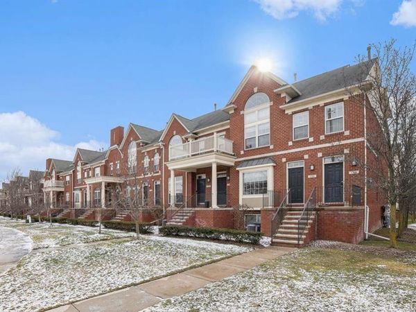 3286 CAMDEN Drive, Troy, MI 48084