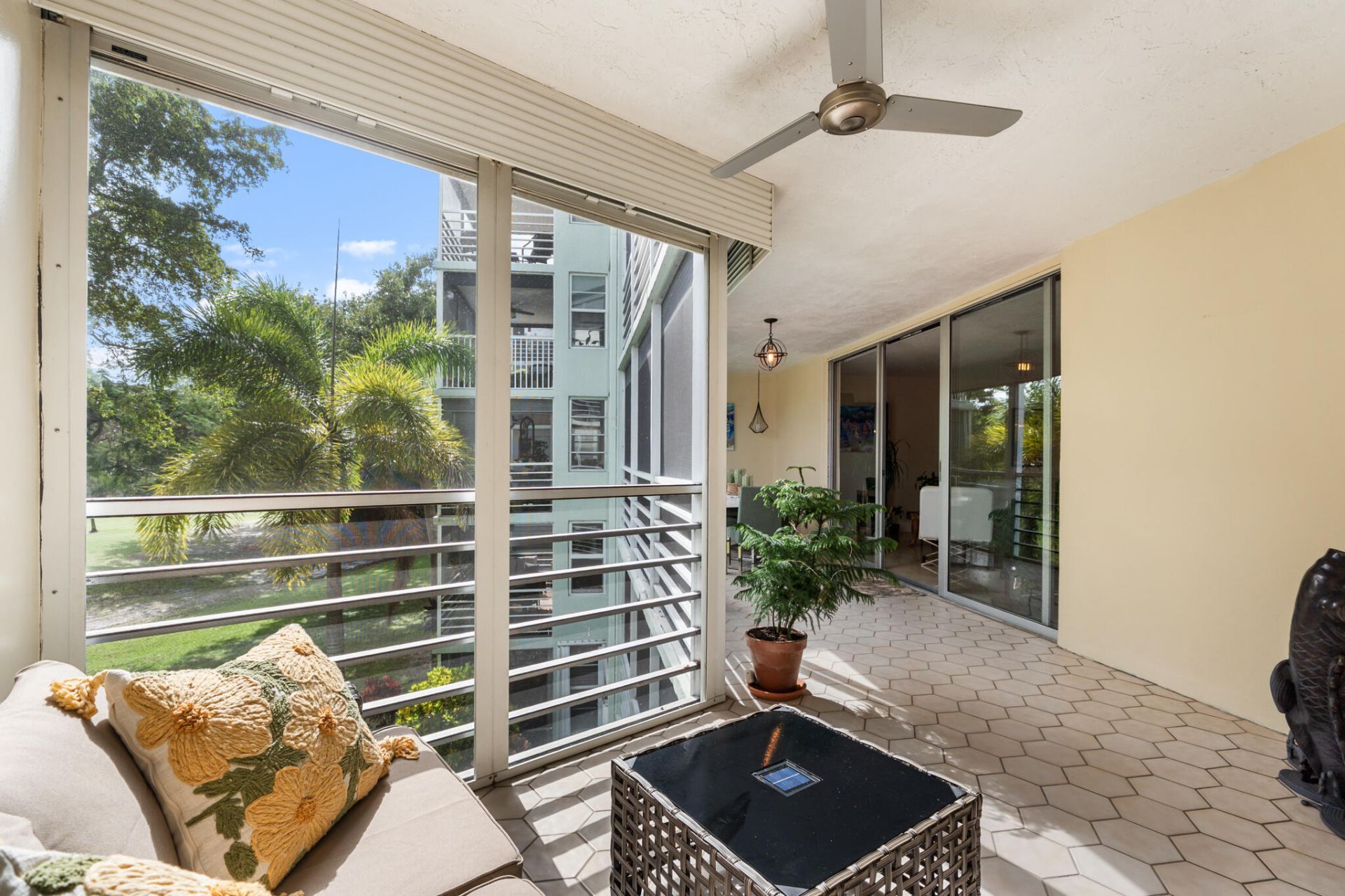 806 Cypress Grove Lane, Unit 305, Pompano Beach, FL 33069 Photo