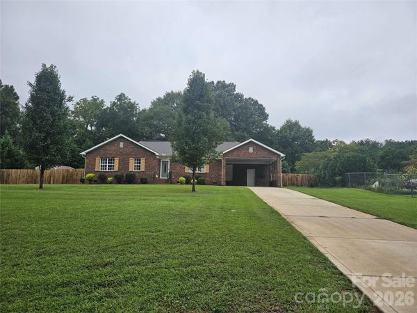 11001 S Hampton Drive, Mint Hill, NC 28227