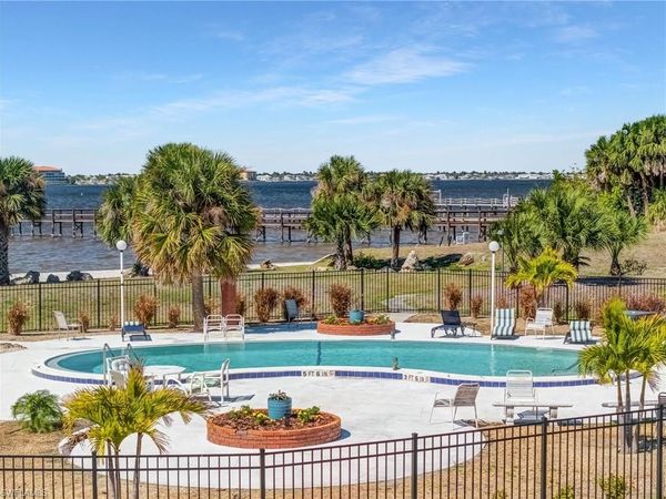 12498 Riverside DR, Unit 205, FORT MYERS, FL 33919