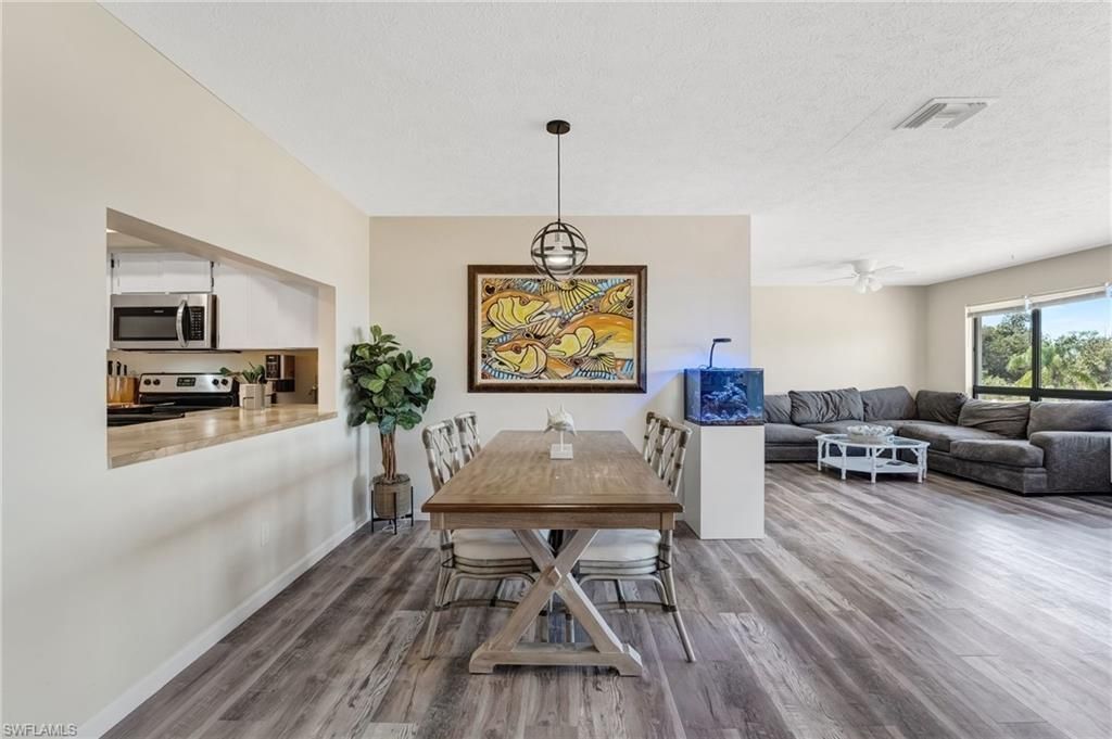 12498 Riverside Dr, Unit 205, Fort Myers, FL 33919 Photo