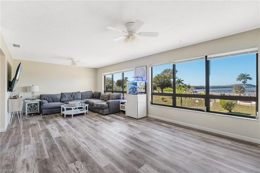 12498 Riverside Dr, Unit 205, Fort Myers, FL 33919 Photo