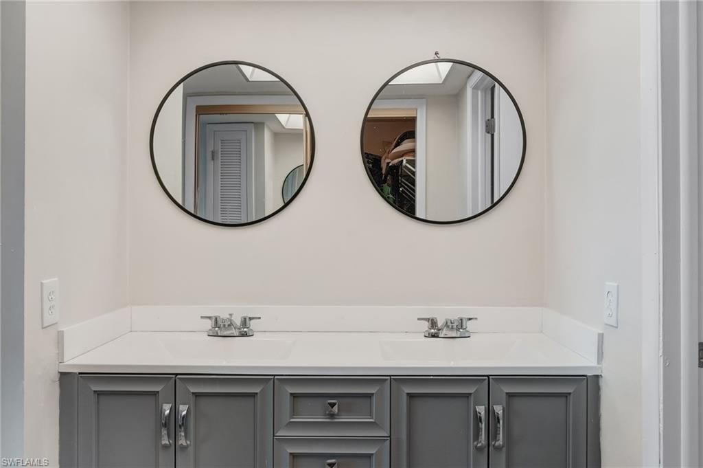 12498 Riverside Dr, Unit 205, Fort Myers, FL 33919 Photo