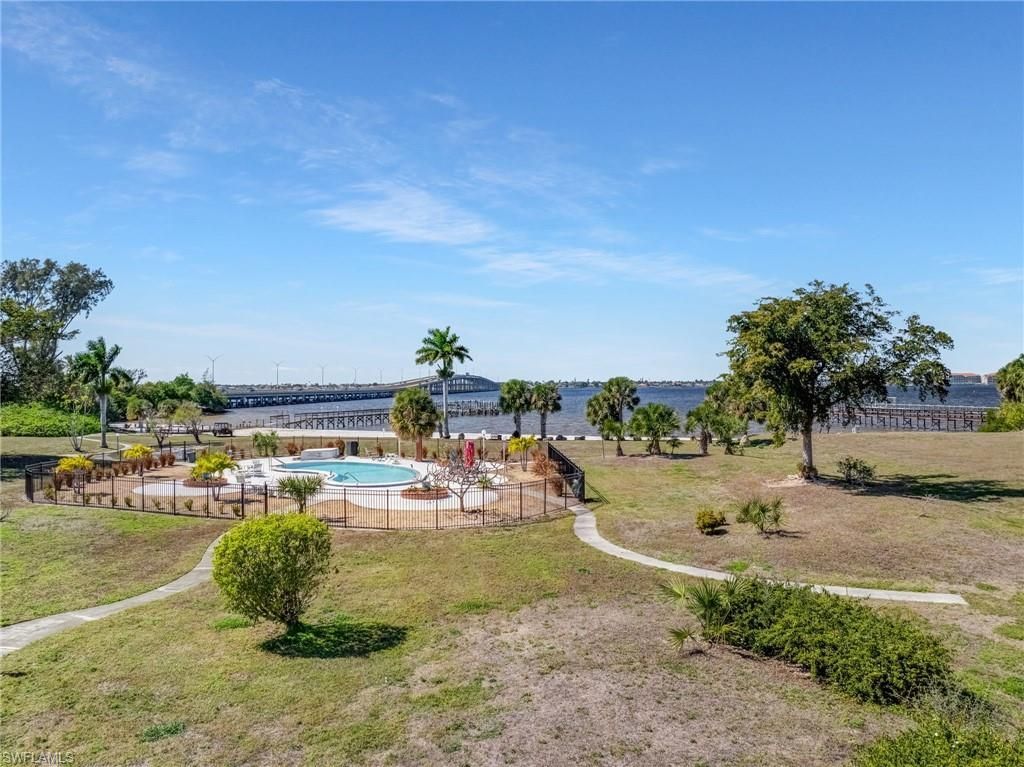 12498 Riverside Dr, Unit 205, Fort Myers, FL 33919 Photo